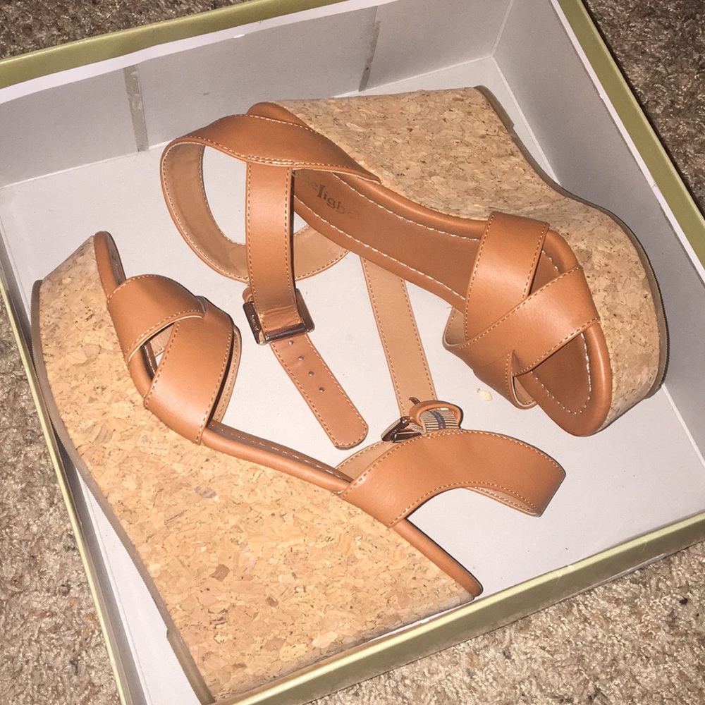 Brown wedges
